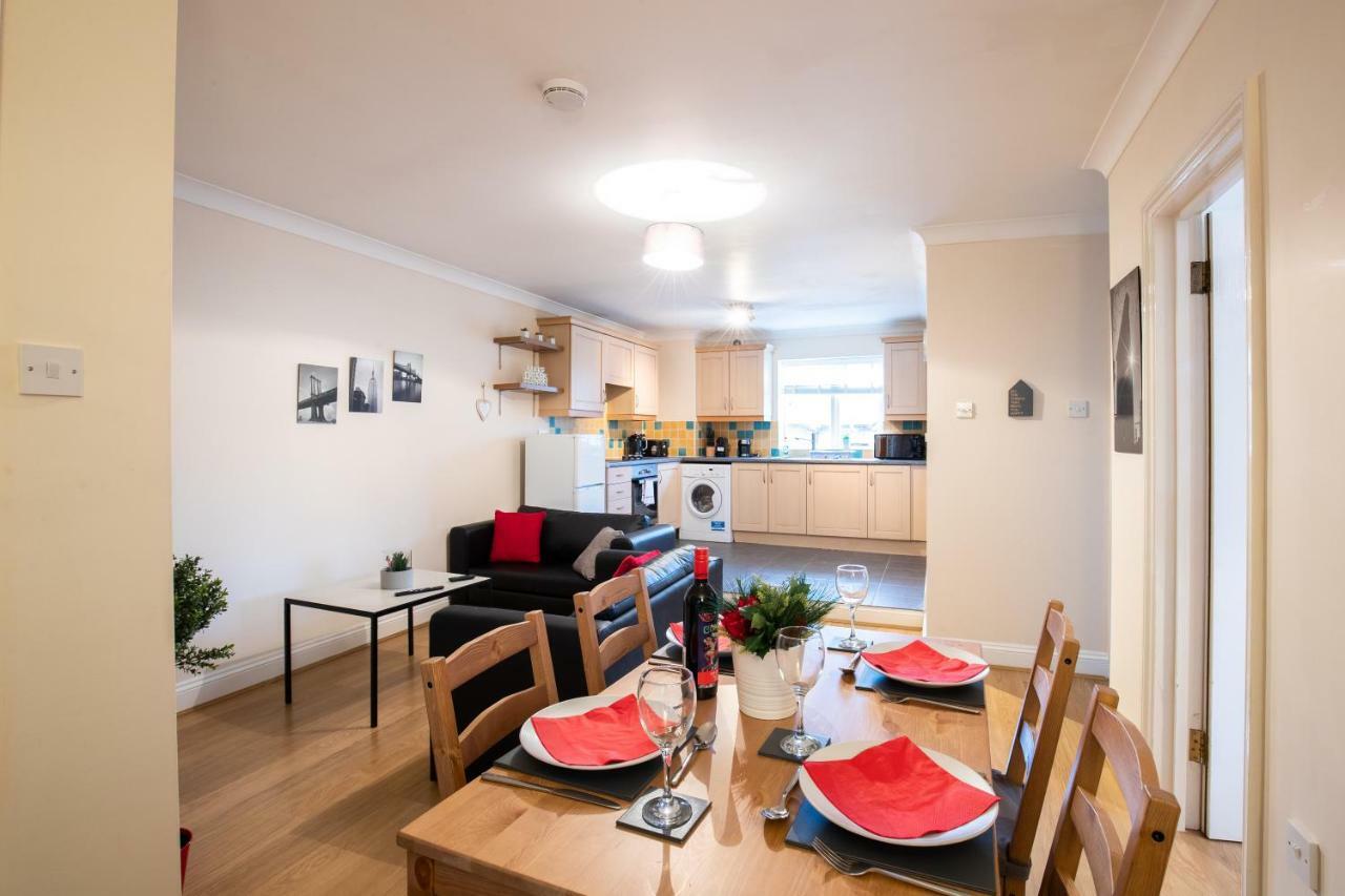 Spacious 2Br Flat In Stansted Apartment Stansted Mountfitchet Ngoại thất bức ảnh